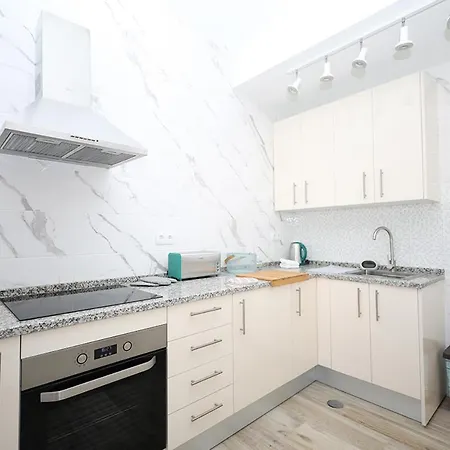 Apartment B50 - Main Square In