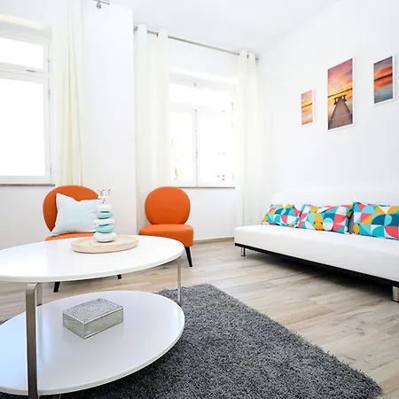 Apartment B50 - Main Square In