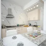 Apartamento B50 - Main Square In *