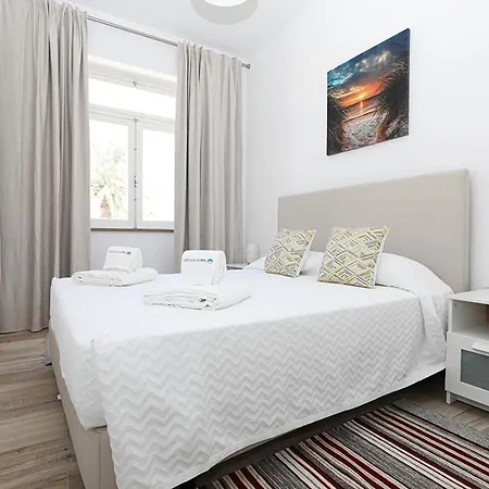 B50 - Main Square In لاغوس